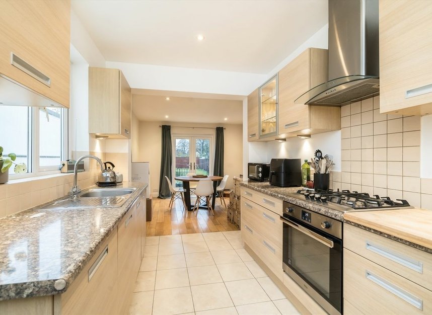 Properties for sale in Dorset Road - SW19 3HD view3
