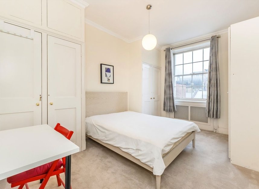 Properties for sale in Doughty Street - WC1N 2LW view5