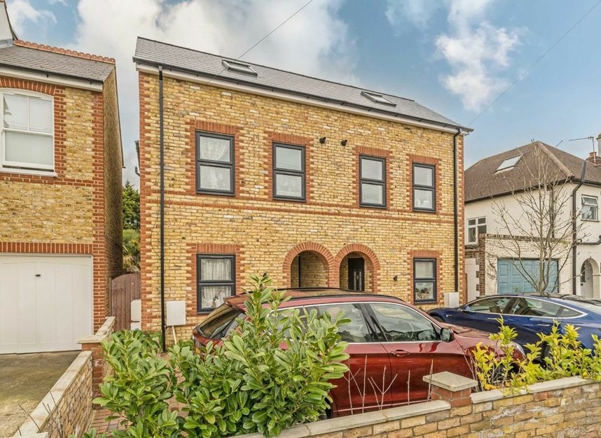 House semidetached for sale in Douglas Road, Surbiton, KT6 (Ref