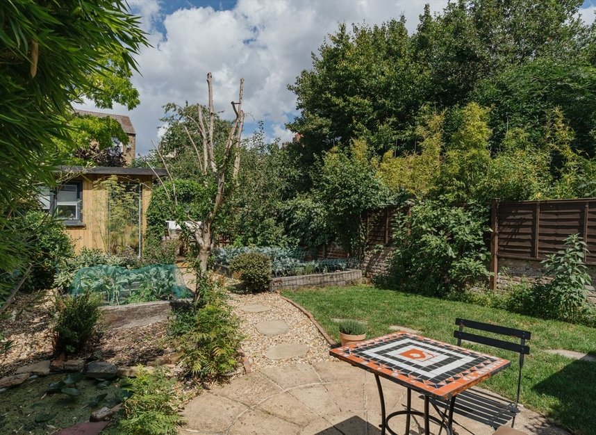 Properties for sale in Downs Road - E5 8DS view11