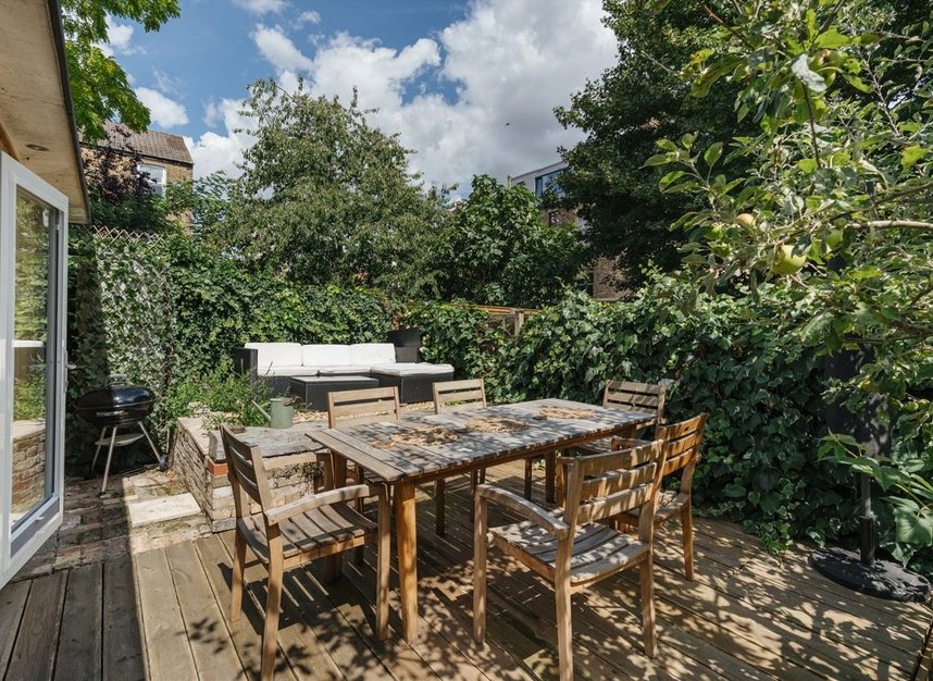 Properties for sale in Downs Road - E5 8DS view10