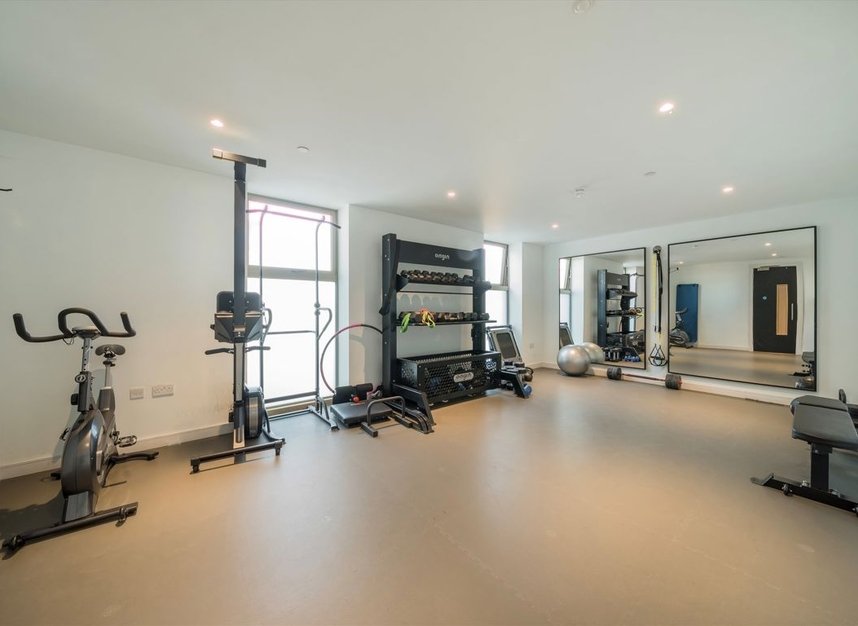 Properties for sale in Downs Road - E5 8DE view11