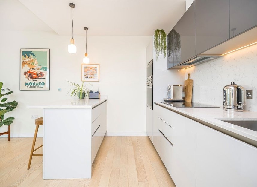 Properties for sale in Downs Road - E5 8DE view6