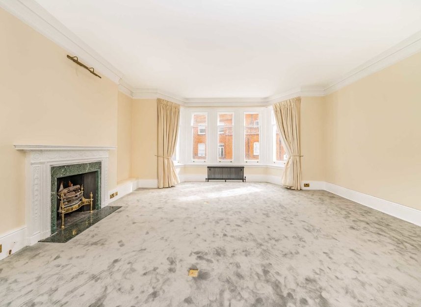 Properties for sale in Draycott Place - SW3 2SB view2