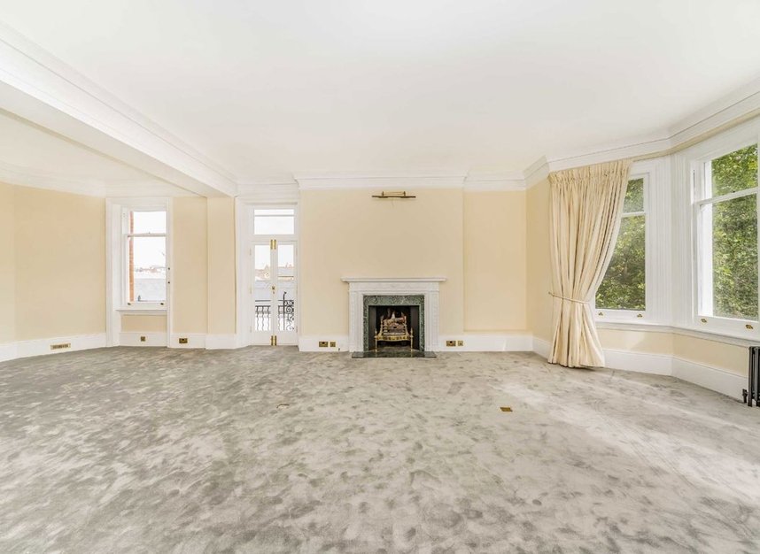 Properties for sale in Draycott Place - SW3 2SB view3