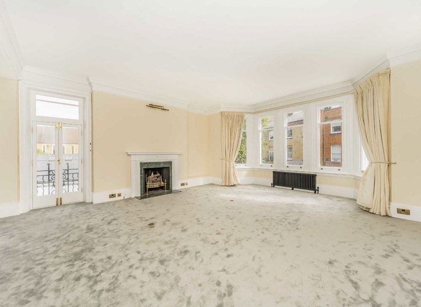 Properties for sale in Draycott Place - SW3 2SB view4