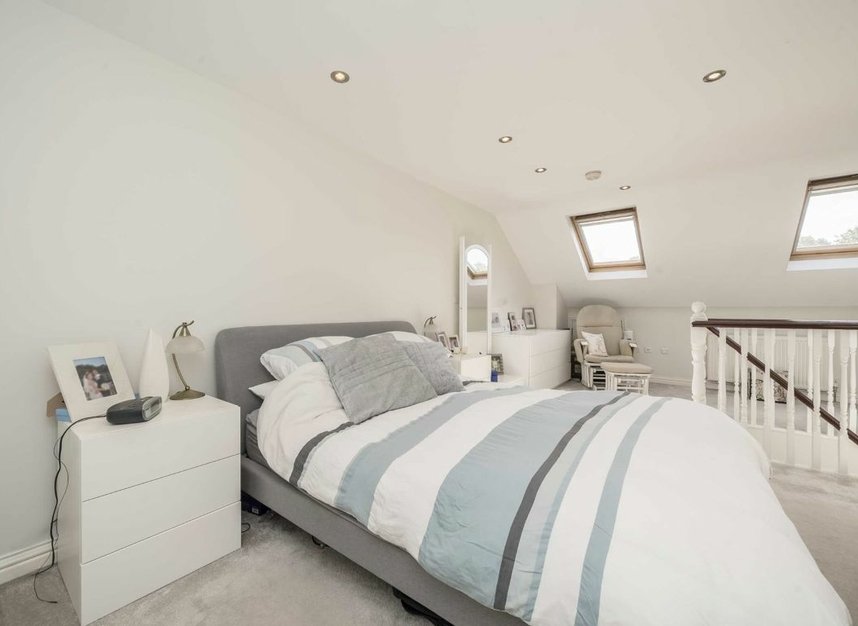 Properties for sale in Drayton Avenue - W13 0LF view7