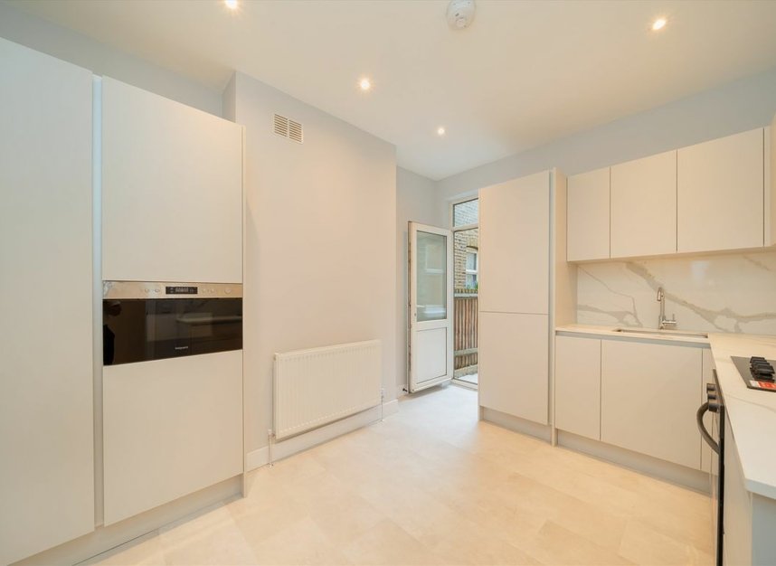 Properties for sale in Drayton Road - NW10 4EL view5