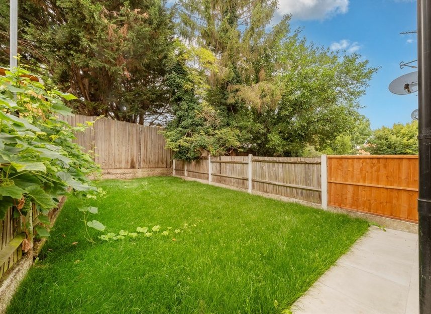 Properties for sale in Drayton Road - NW10 4EL view3