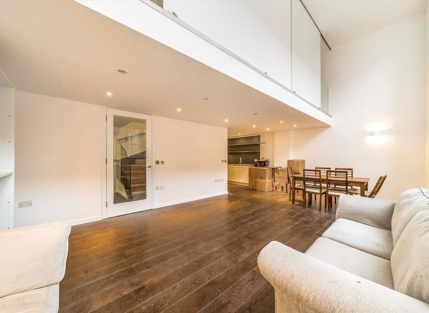 Properties for sale in Drummond Way - N1 1NR view2