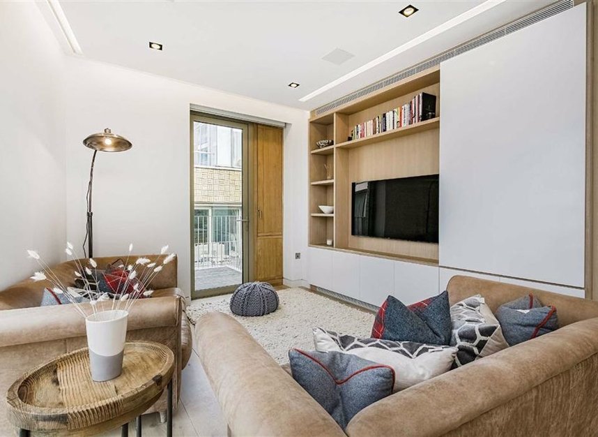 Properties for sale in Duchess Walk - SE1 2RY view3