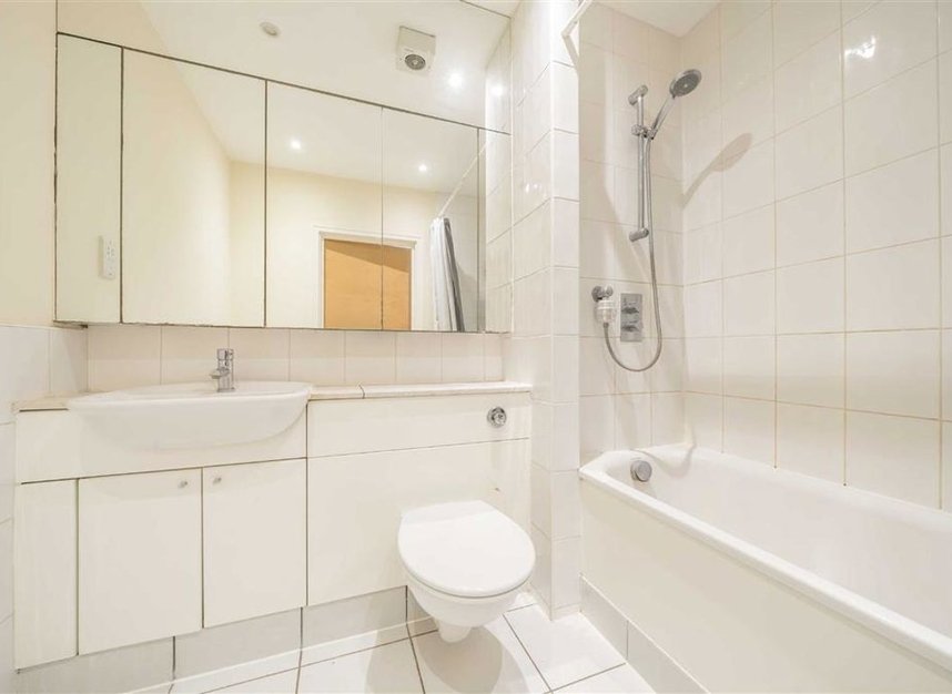 Properties for sale in Duckett Street - E1 4SY view9