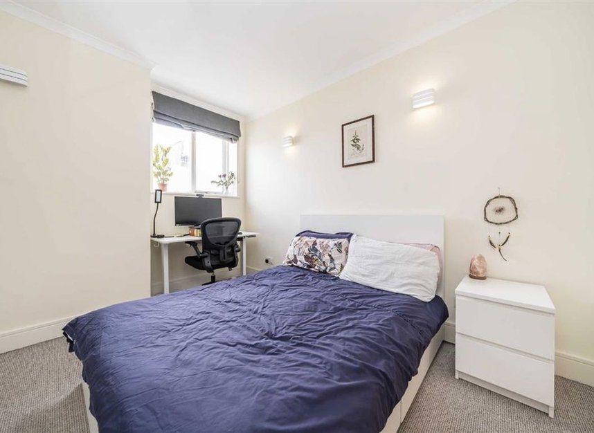 Properties for sale in Duckett Street - E1 4SY view7