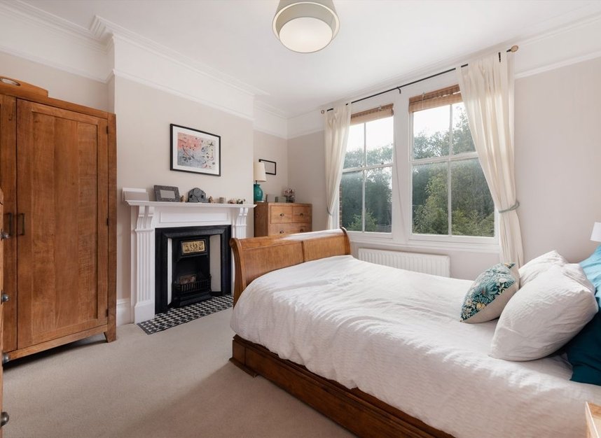 Properties for sale in Dukes Avenue - N10 2PU view4