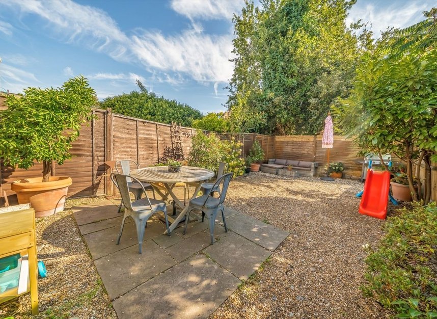 Properties sold in Dunlace Road - E5 0NF view3