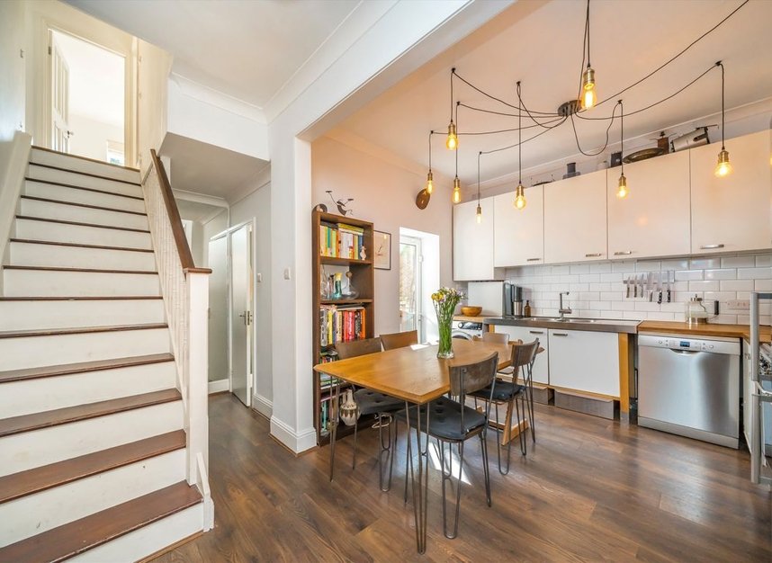 Properties sold in Dunlace Road - E5 0NF view4