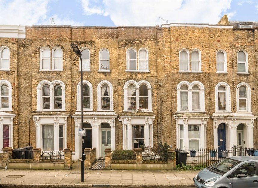 Properties sold in Dunlace Road - E5 0NF view1