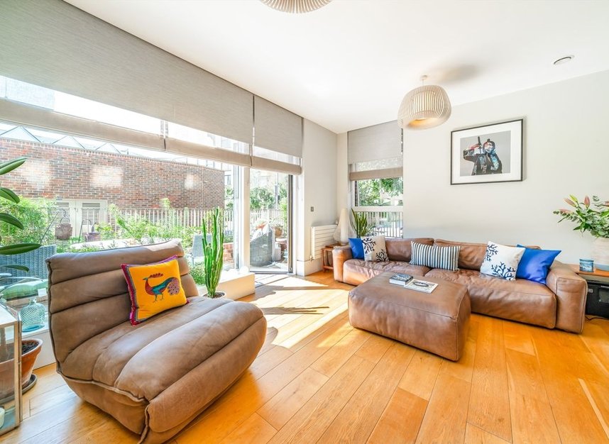 Properties for sale in Durham Wharf Drive - TW8 8FB view2
