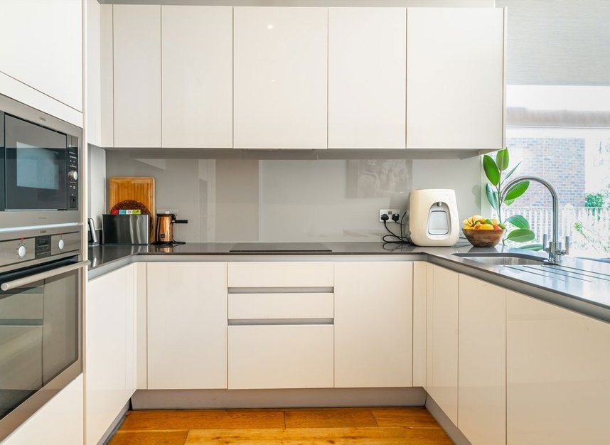 Properties for sale in Durham Wharf Drive - TW8 8FB view4