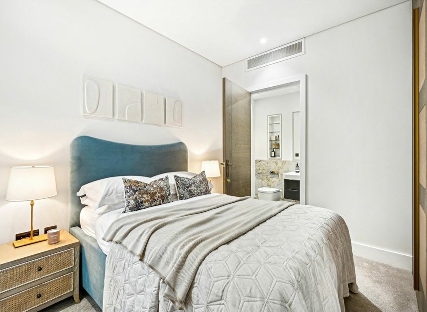 Properties sold in Dyer's Buildings - EC1N 2JT view3