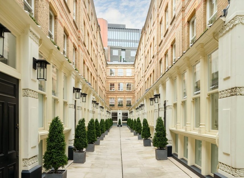 Properties sold in Dyer's Buildings - EC1N 2JT view1