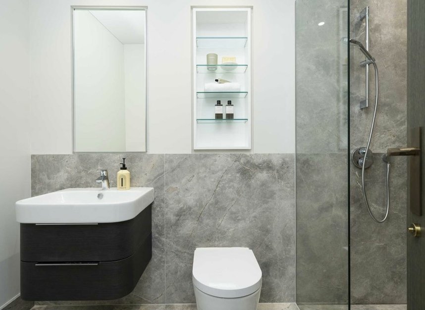 Properties for sale in Dyer's Buildings - EC1N 2JT view7