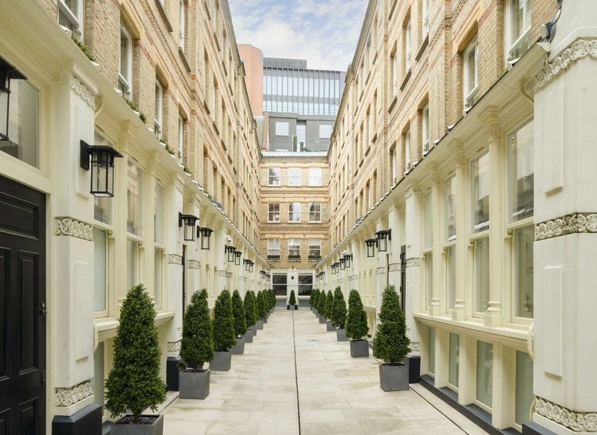Properties for sale in Dyer's Buildings - EC1N 2JT view2