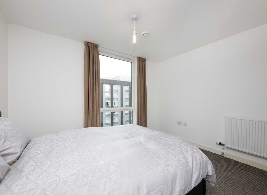 Flat for sale in Ealing Road, Brentford, TW8 (Ref 218806) Dexters