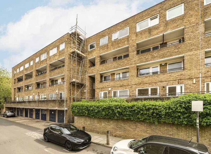Properties for sale in East Hill - SW18 2HH view6