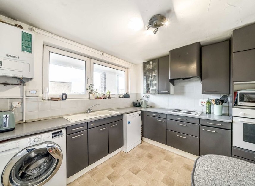 Properties for sale in East Hill - SW18 2HH view2
