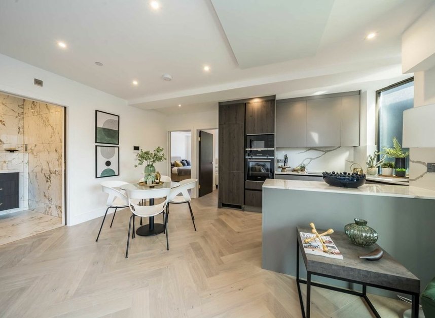 Properties for sale in East Hill - SW18 2HT view6
