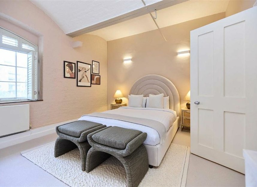 Properties for sale in East Smithfield - E1W 1AT view7