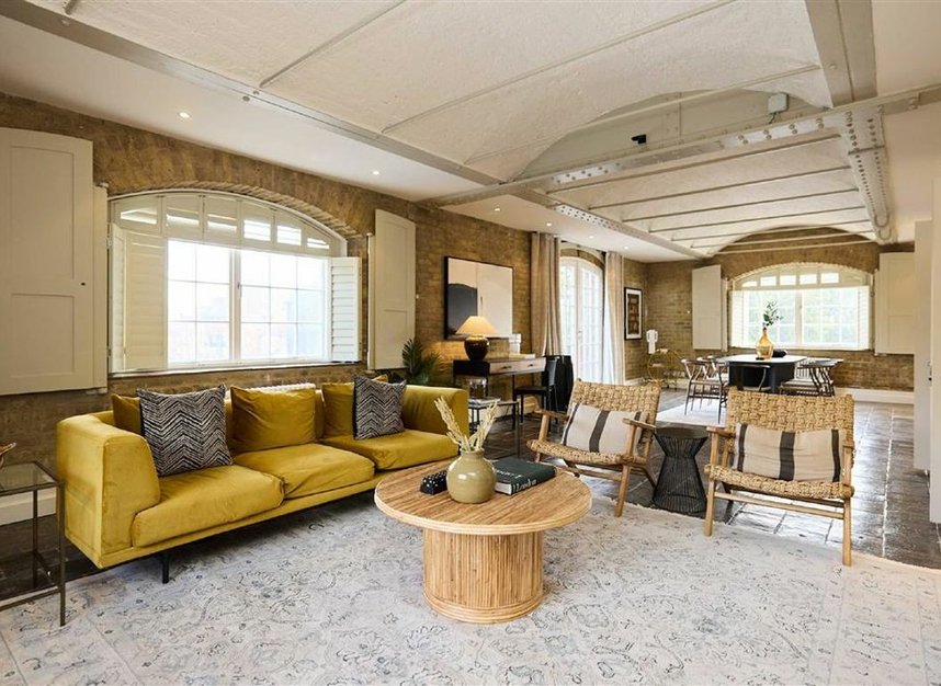 Properties for sale in East Smithfield - E1W 1AT view3