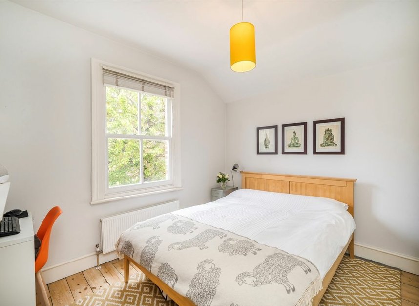 Properties for sale in Eastbourne Road - TW8 9PF view4
