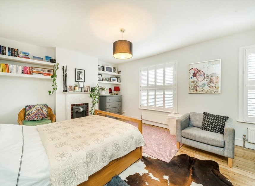 Properties for sale in Eastbourne Road - TW8 9PF view5