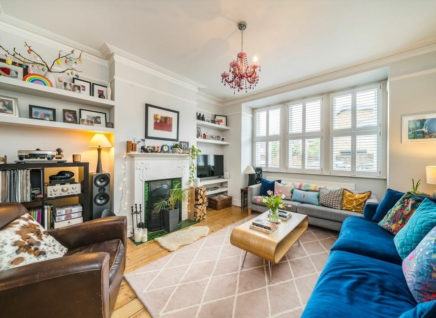 Properties for sale in Eastbourne Road - TW8 9PF view2