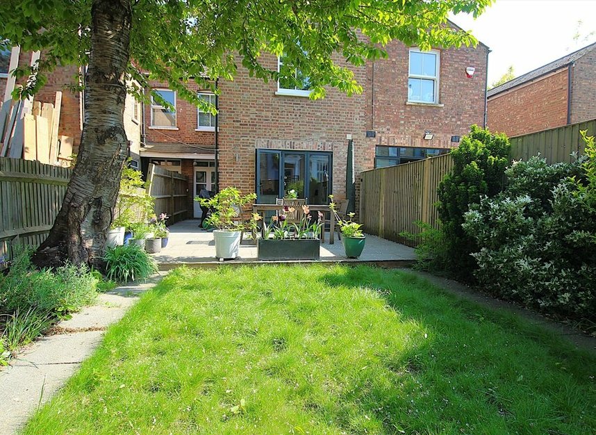 Properties for sale in Eastbourne Road - TW8 9PF view11