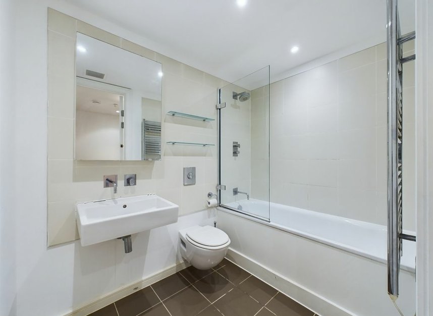 Properties sold in Eastfields Avenue - SW18 1LR view4