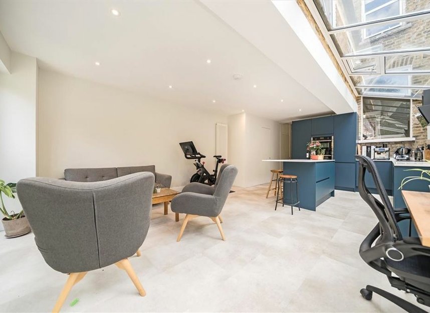 Properties for sale in Edric Road - SE14 5EL view10