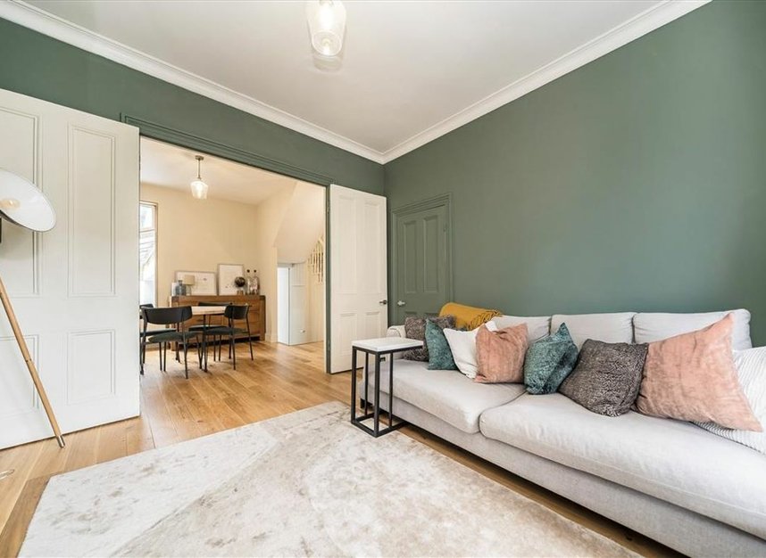 Properties for sale in Edric Road - SE14 5EL view3