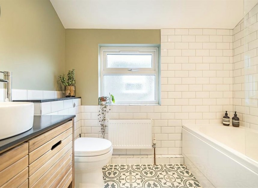 Properties for sale in Edric Road - SE14 5EL view13