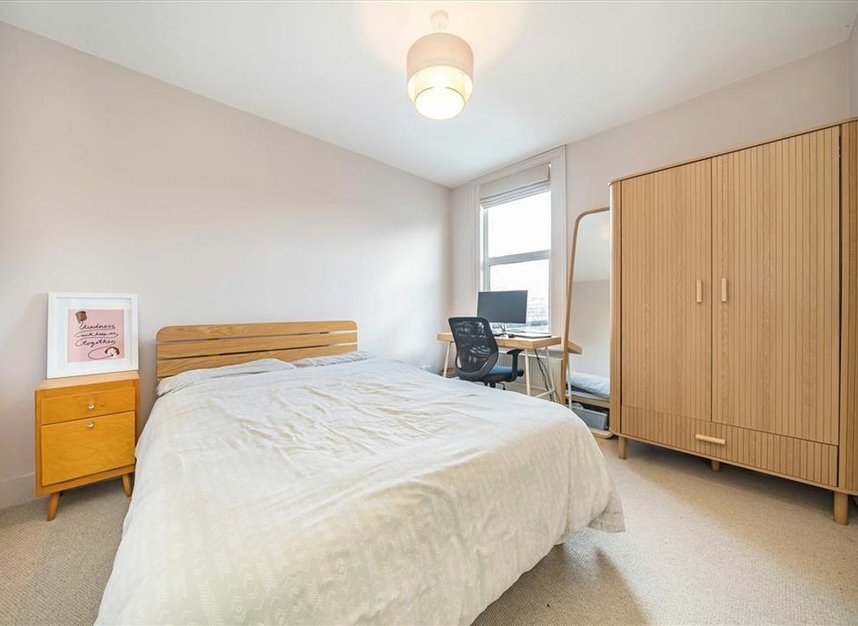 Properties for sale in Edric Road - SE14 5EL view12