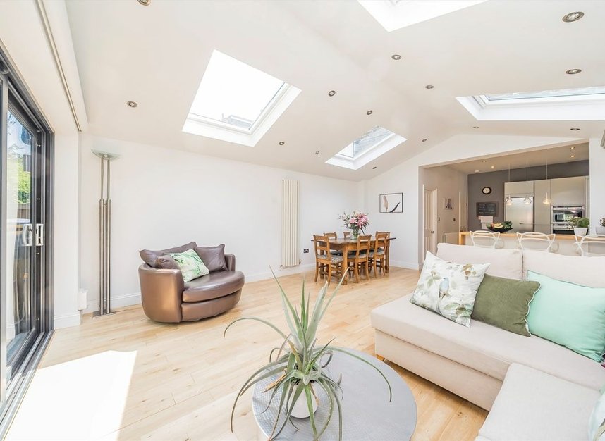 Properties sold in Effra Road - SW19 8PW view4