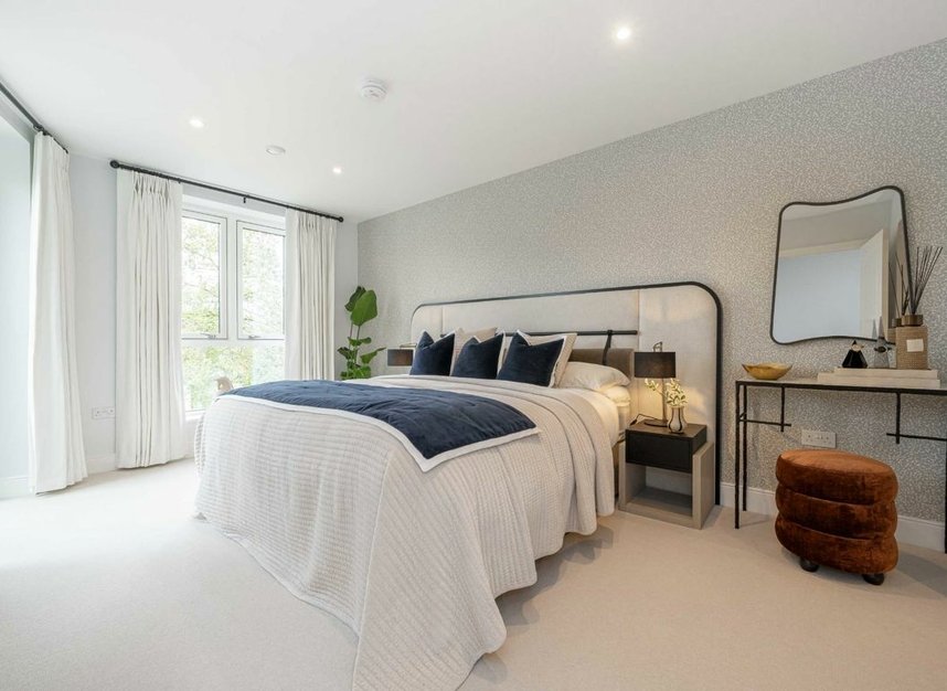 Properties for sale in Egerton Road - TW2 7SL view5