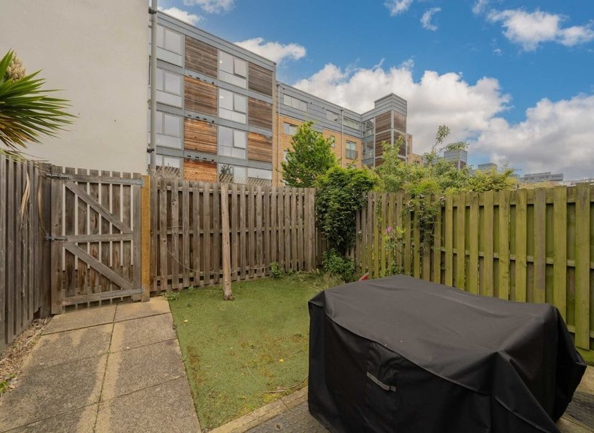 House terraced for sale in Elbe Street, London, SW6 (Ref 226778) Dexters