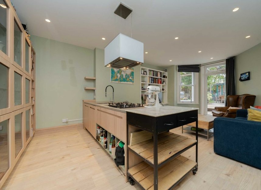 Properties for sale in Elgin Avenue - W9 2NS view3