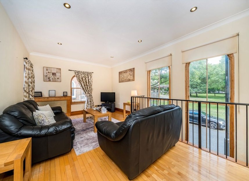 Properties for sale in Elgin Mews North - W9 1NN view2