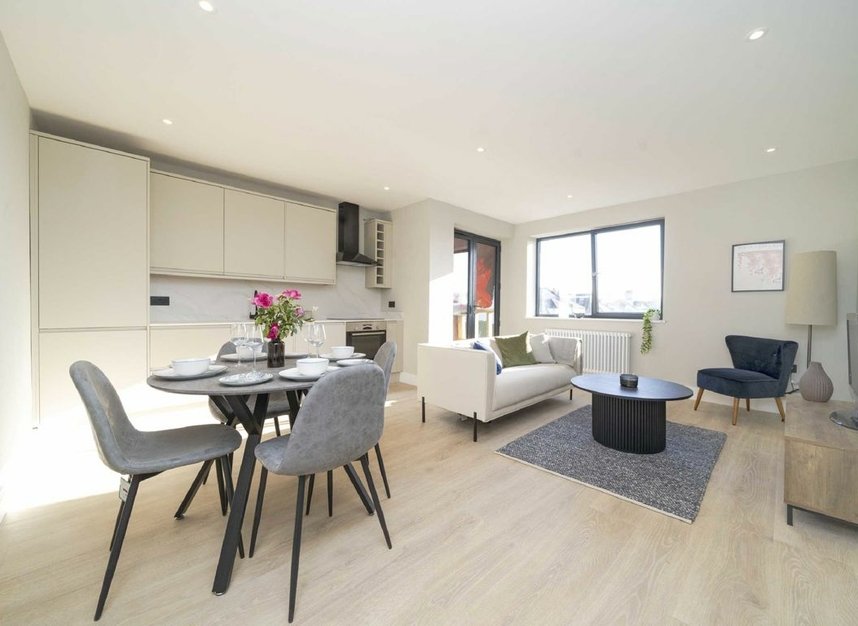 Properties for sale in Elm Grove - SW19 4FW view5