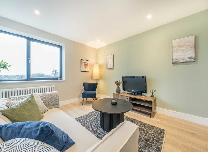 Properties for sale in Elm Grove - SW19 4FW view3