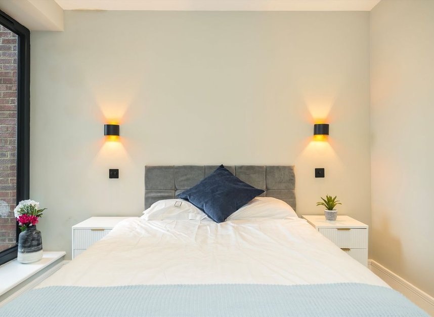 Properties for sale in Elm Grove - SW19 4FW view4